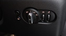 2024 (73) MINI HATCHBACK 1.5 Cooper Sport Premium 3dr Auto 5037880