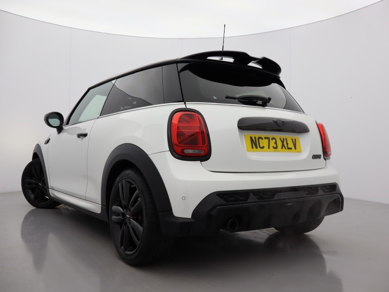 2024 (73) MINI HATCHBACK 1.5 Cooper Sport Premium 3dr Auto 5037918