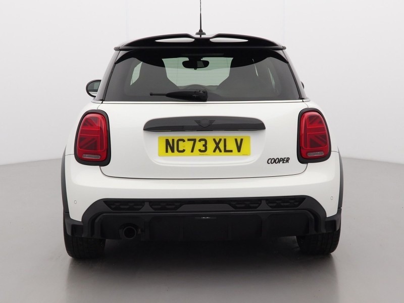 2024 (73) MINI HATCHBACK 1.5 Cooper Sport Premium 3dr Auto 5037862