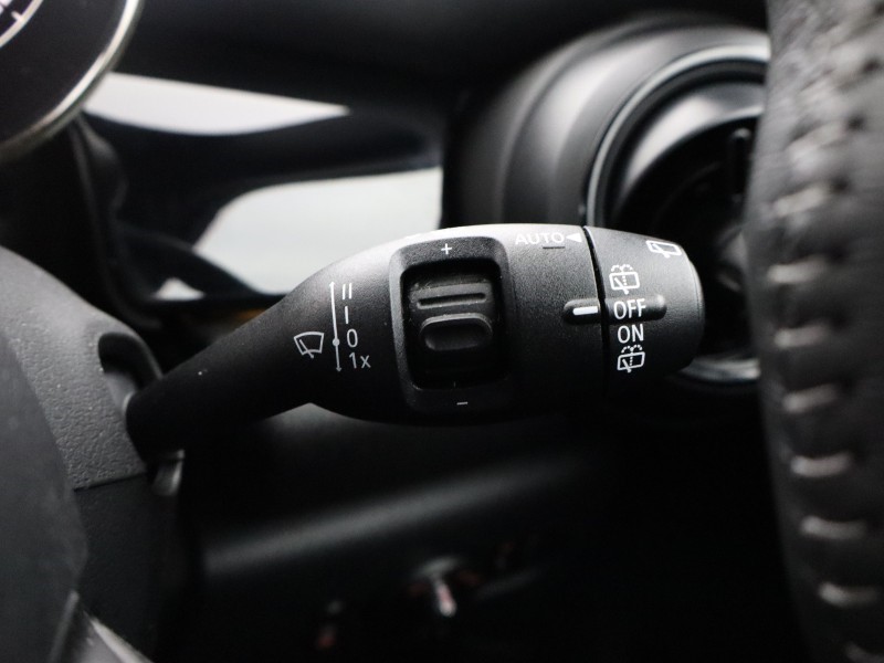 2024 (73) MINI HATCHBACK 1.5 Cooper Sport Premium 3dr Auto 5037913