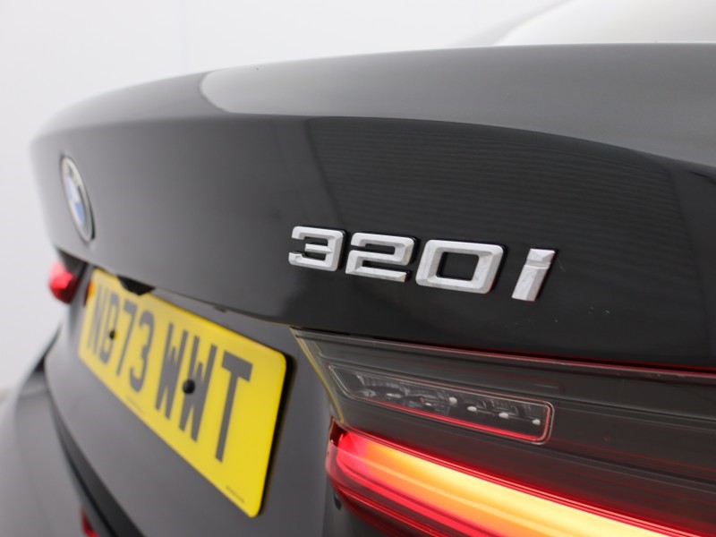 2023 (73) BMW 3 SERIES 320i M Sport 4dr Step Auto 5183367