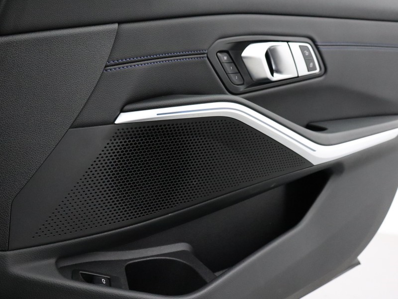 2023 (73) BMW 3 SERIES 320i M Sport 4dr Step Auto 5183402