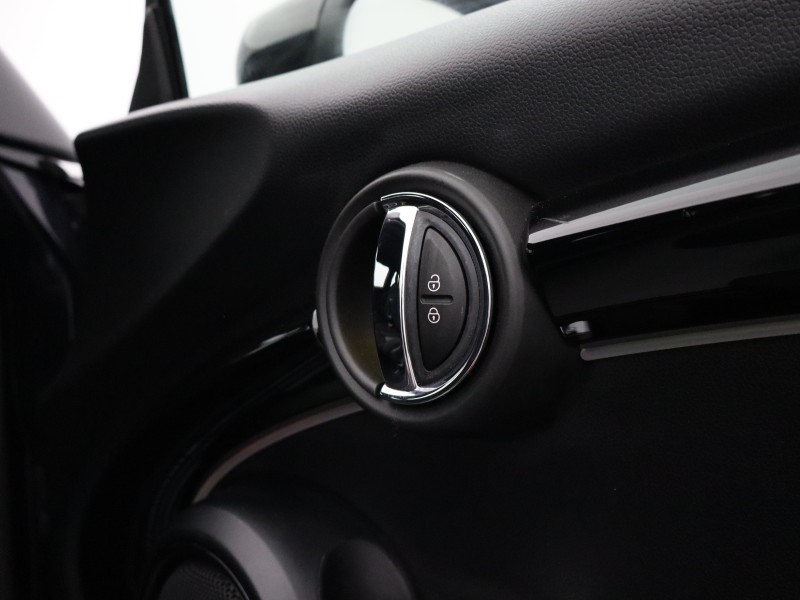 2023 (23) MINI HATCHBACK 2.0 Cooper S Sport Premium 3dr Auto 5127414