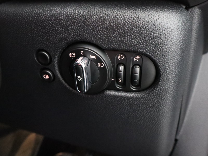 2023 (23) MINI HATCHBACK 1.5 Cooper Exclusive Premium 5dr Auto 5057185