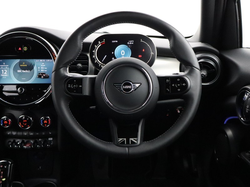 2023 (23) MINI HATCHBACK 1.5 Cooper Exclusive Premium 5dr Auto 5057175