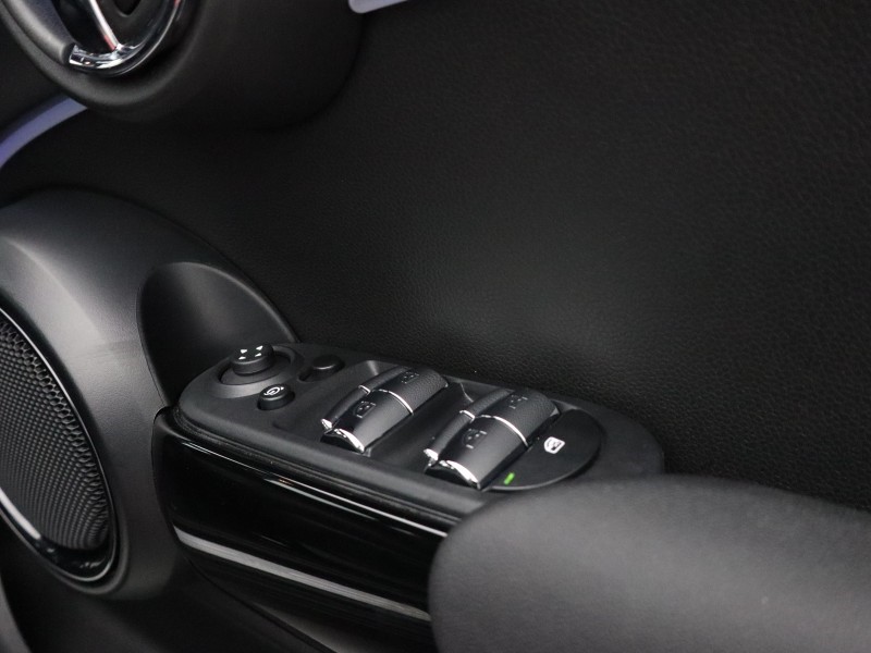 2023 (23) MINI HATCHBACK 1.5 Cooper Exclusive Premium 5dr Auto 5057183