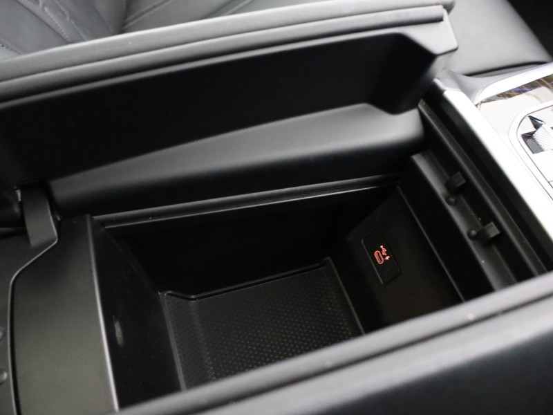 2018 (68) BMW X5 xDrive30d M Sport 5dr Auto 5040360