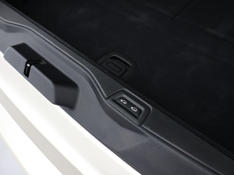 2018 (68) BMW X5 xDrive30d M Sport 5dr Auto 5040318