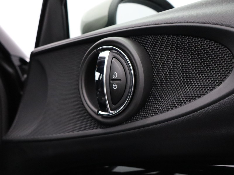 2022 (72) MINI CLUBMAN 1.5 Cooper Shadow Edition 6dr Auto 5083584