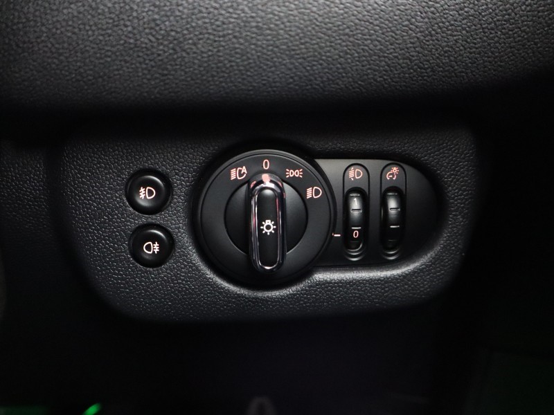 2022 (72) MINI CLUBMAN 1.5 Cooper Shadow Edition 6dr Auto 5083623