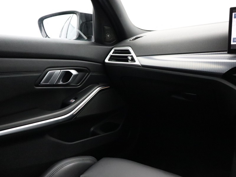 2025 (25) BMW M3 xDrive 530 Competition M 4dr Step Auto 5042559