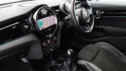 2022 (22) MINI HATCHBACK 1.5 Cooper Sport 5dr 5082415