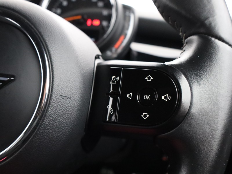 2022 (22) MINI HATCHBACK 1.5 Cooper Sport 5dr 5082437