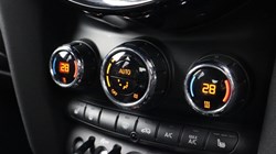 2022 (22) MINI HATCHBACK 1.5 Cooper Sport 5dr 5082426