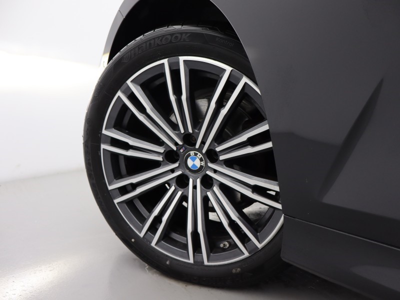 2021 (71) BMW 3 SERIES 318i M Sport 5dr Step Auto 5049697