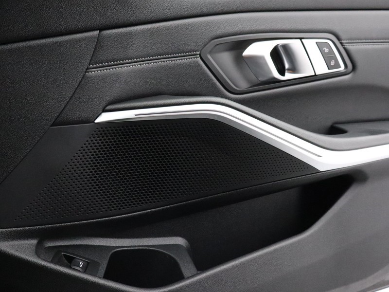 2021 (71) BMW 3 SERIES 318i M Sport 5dr Step Auto 5049712