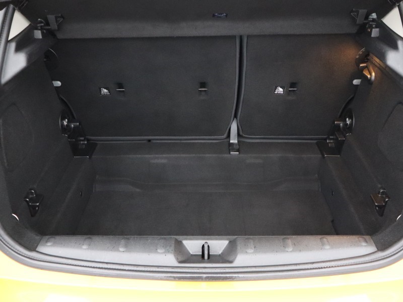 2016 (16) MINI HATCHBACK 1.5 Cooper 5dr 5134825