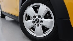 2016 (16) MINI HATCHBACK 1.5 Cooper 5dr 5134862