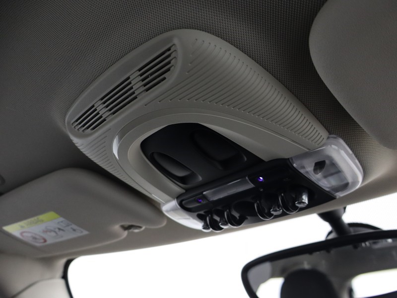 2016 (16) MINI HATCHBACK 1.5 Cooper 5dr 5134849