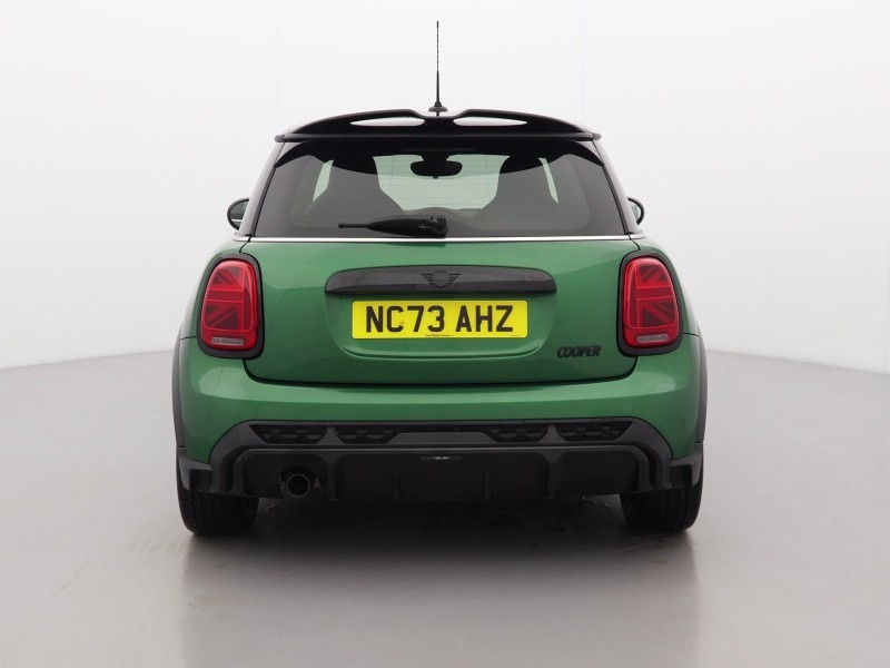2024 (73) MINI HATCHBACK 1.5 Cooper Sport Premium 3dr Auto 5048187