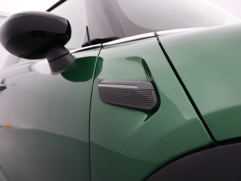 2024 (73) MINI HATCHBACK 1.5 Cooper Sport Premium 3dr Auto 5048203