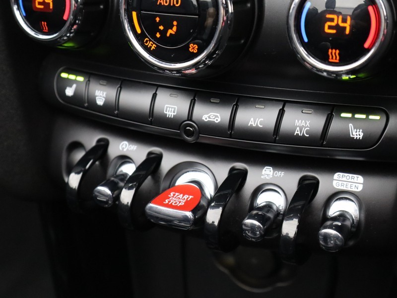 2024 (24) MINI CONVERTIBLE 1.5 Cooper Classic Premium 2dr Auto 5158026