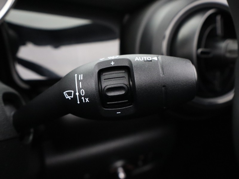 2024 (24) MINI CONVERTIBLE 1.5 Cooper Classic Premium 2dr Auto 5158031