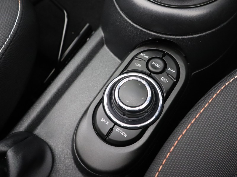 2024 (24) MINI CONVERTIBLE 1.5 Cooper Classic Premium 2dr Auto 5158011