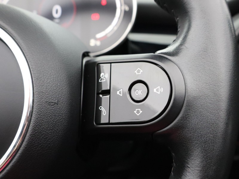 2024 (24) MINI CONVERTIBLE 1.5 Cooper Classic Premium 2dr Auto 5158030