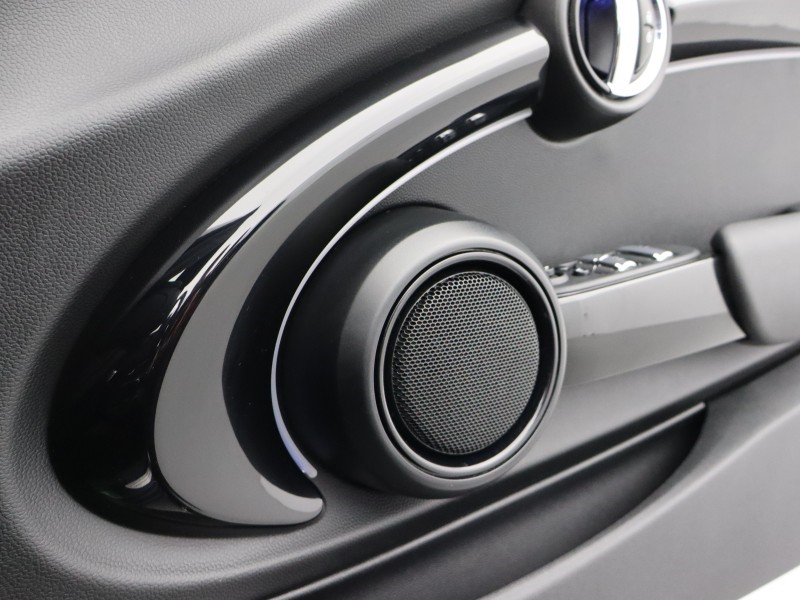 2024 (24) MINI CONVERTIBLE 1.5 Cooper Classic Premium 2dr Auto 5158008