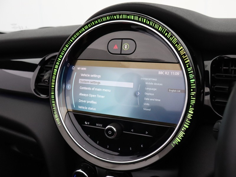 2024 (24) MINI CONVERTIBLE 1.5 Cooper Classic Premium 2dr Auto 5158022