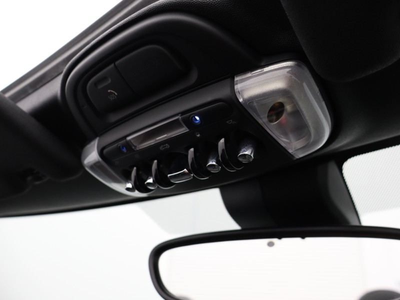 2024 (24) MINI CONVERTIBLE 1.5 Cooper Classic Premium 2dr Auto 5158034