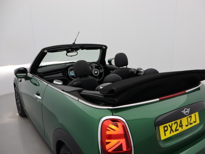 2024 (24) MINI CONVERTIBLE 1.5 Cooper Classic Premium 2dr Auto 5158004
