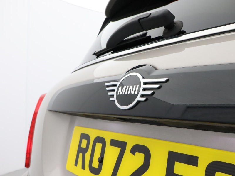 2022 (72) MINI COUNTRYMAN 1.5 Cooper Classic 5dr Auto 5153998