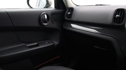 2022 (72) MINI COUNTRYMAN 1.5 Cooper Classic 5dr Auto 5154018
