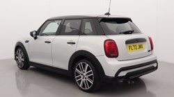 2022 (72) MINI HATCHBACK 1.5 Cooper Exclusive 5dr Auto 5138398