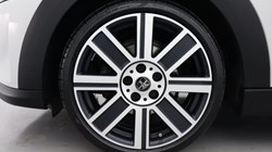 2022 (72) MINI HATCHBACK 1.5 Cooper Exclusive 5dr Auto 5138409