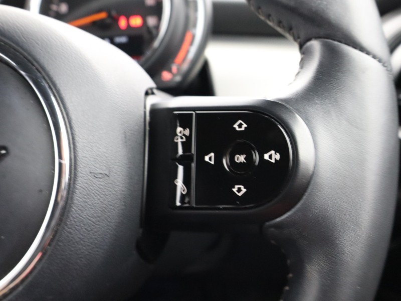 2022 (72) MINI HATCHBACK 1.5 Cooper Exclusive 5dr Auto 5138444