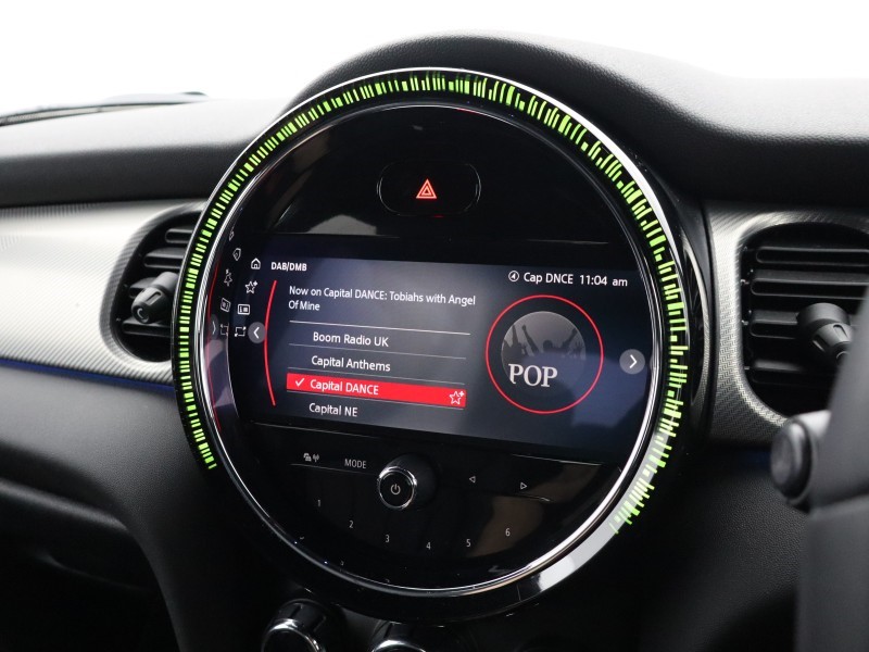 2022 (72) MINI HATCHBACK 1.5 Cooper Exclusive 5dr Auto 5138421