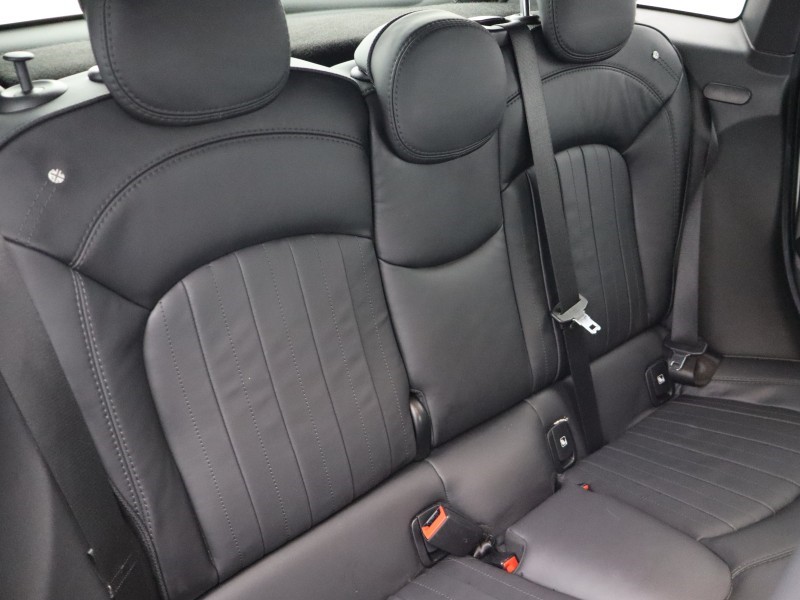 2022 (72) MINI HATCHBACK 1.5 Cooper Exclusive 5dr Auto 5138414