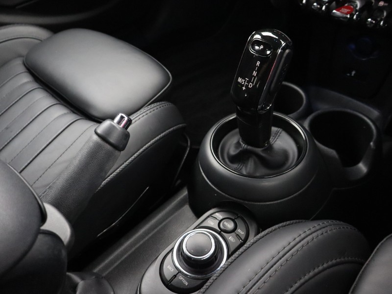 2022 (72) MINI HATCHBACK 1.5 Cooper Exclusive 5dr Auto 5138437