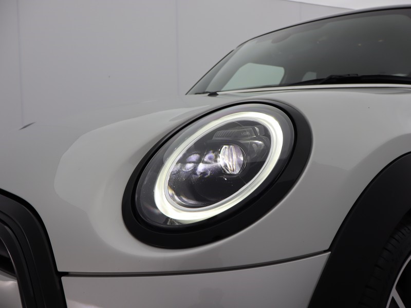 2022 (72) MINI HATCHBACK 1.5 Cooper Exclusive 5dr Auto 5138410