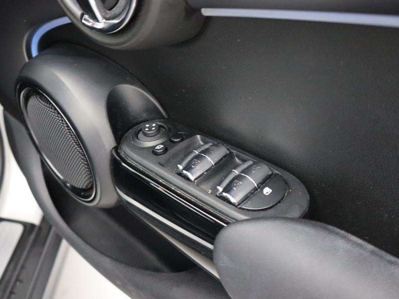 2022 (72) MINI HATCHBACK 1.5 Cooper Exclusive 5dr Auto 5138449