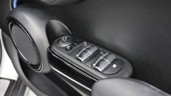 2022 (72) MINI HATCHBACK 1.5 Cooper Exclusive 5dr Auto 5138449