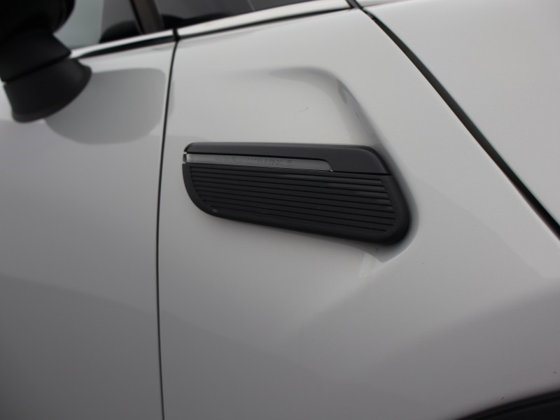 2022 (72) MINI HATCHBACK 1.5 Cooper Exclusive 5dr Auto 5138413