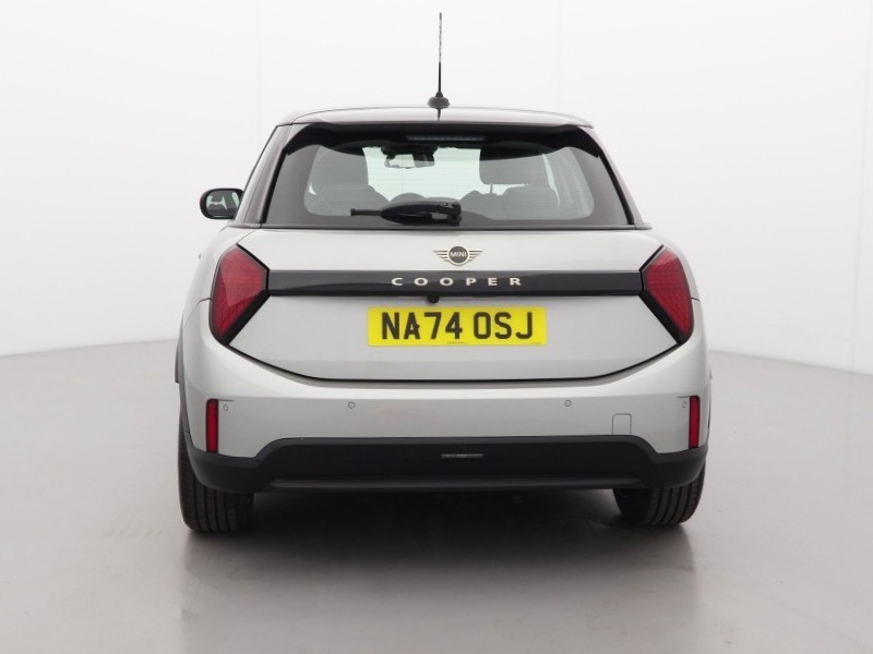 2024 (74) MINI COOPER 1.5 C Classic 5dr Auto 5091289