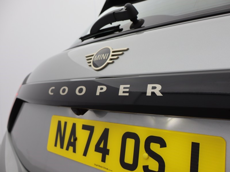 2024 (74) MINI COOPER 1.5 C Classic 5dr Auto 5091295