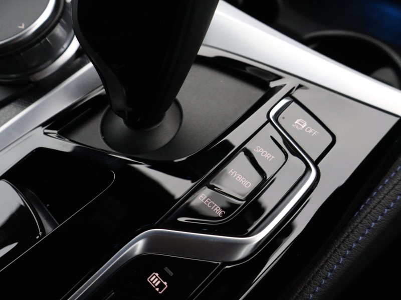 2023 (23) BMW 5 SERIES 530e M Sport 4dr Auto 5125117