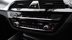 2023 (23) BMW 5 SERIES 530e M Sport 4dr Auto 5125119