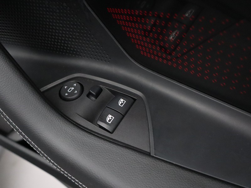 2025 (25) BMW 2 SERIES 220i M Sport 2dr Step Auto 5152418